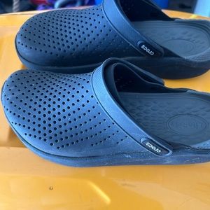 Men’s black crocs size 9